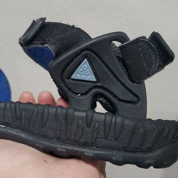 Nike ACG Deschutz Black Sandals Size 10 main image 8